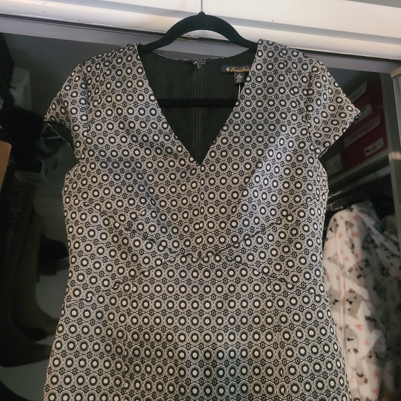 Brooks Brothers Brocade Pencil Sheath Dress with Cap Sleeves - Picture 3 of 6